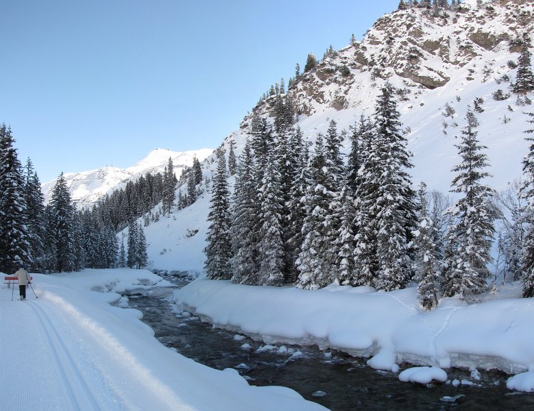 loipe langs de lech.jpg - Het beekje heet ook Lech en hierlangs ligt een prachtige loipe.
